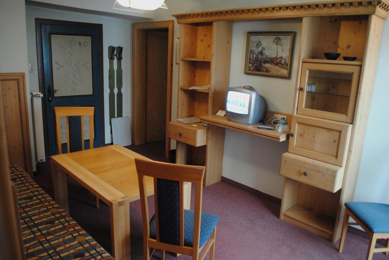 Pension Lachmayr Kaprun Ruang foto