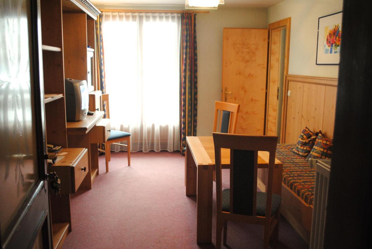 Pension Lachmayr Kaprun Ruang foto