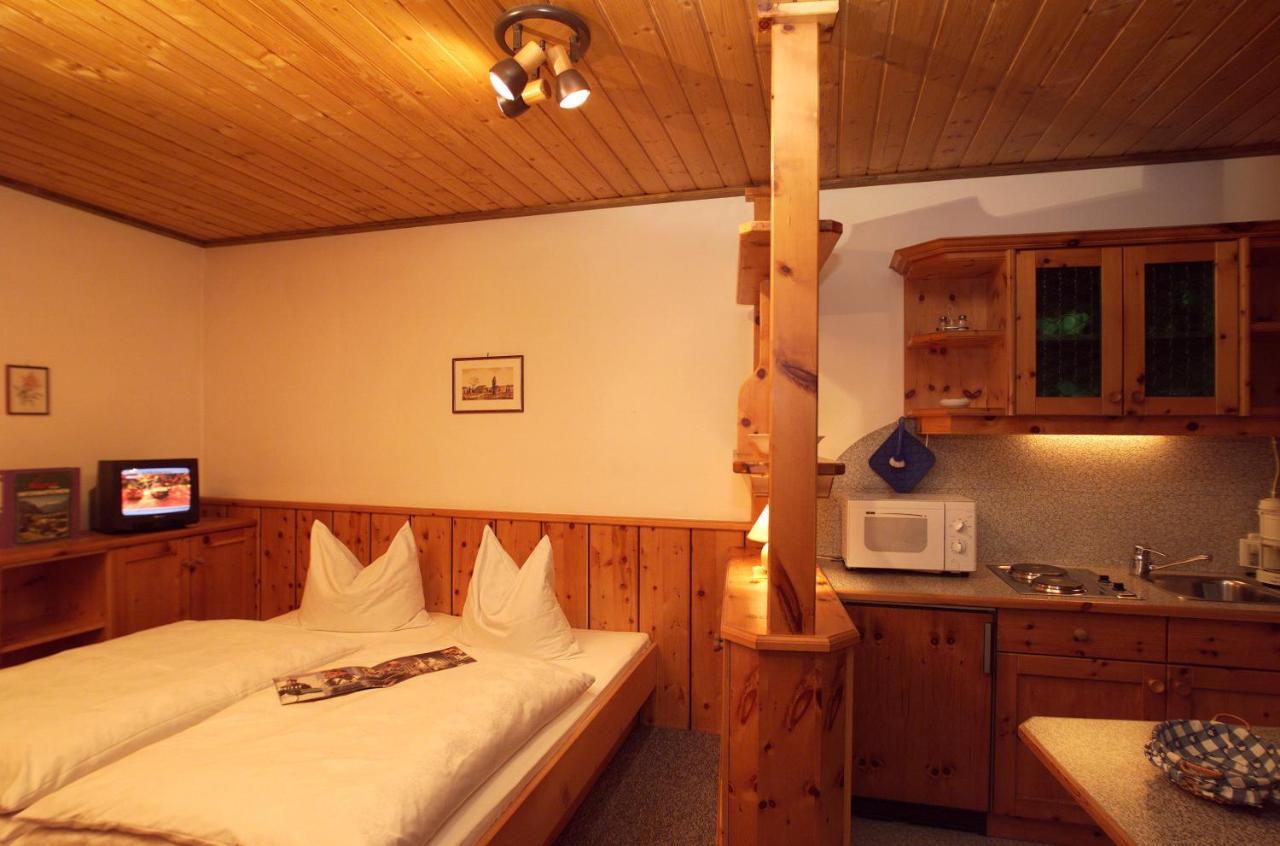 Pension Lachmayr Kaprun Ruang foto