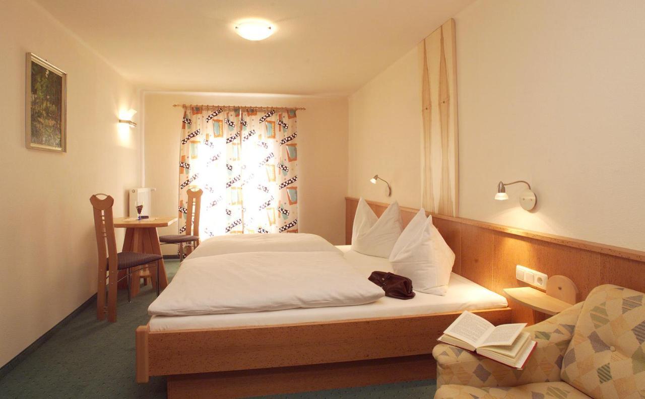 Pension Lachmayr Kaprun Bagian luar foto